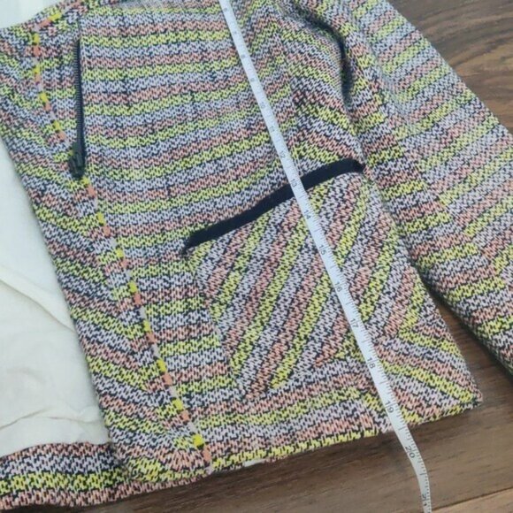 Maje Gray and Yellow Tweed Cropped Blazer, Size 36 β Modern Collarless Design - Picture 9 of 9